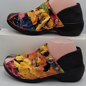 Rocky slip resistant Tropicana 2" clog size 8- 8.5